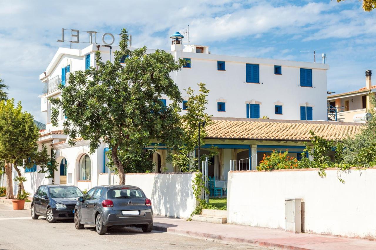 Hotel S'Ortale Con Parcheggio Interno E Ristorante All'Aperto Орозеи Экстерьер фото