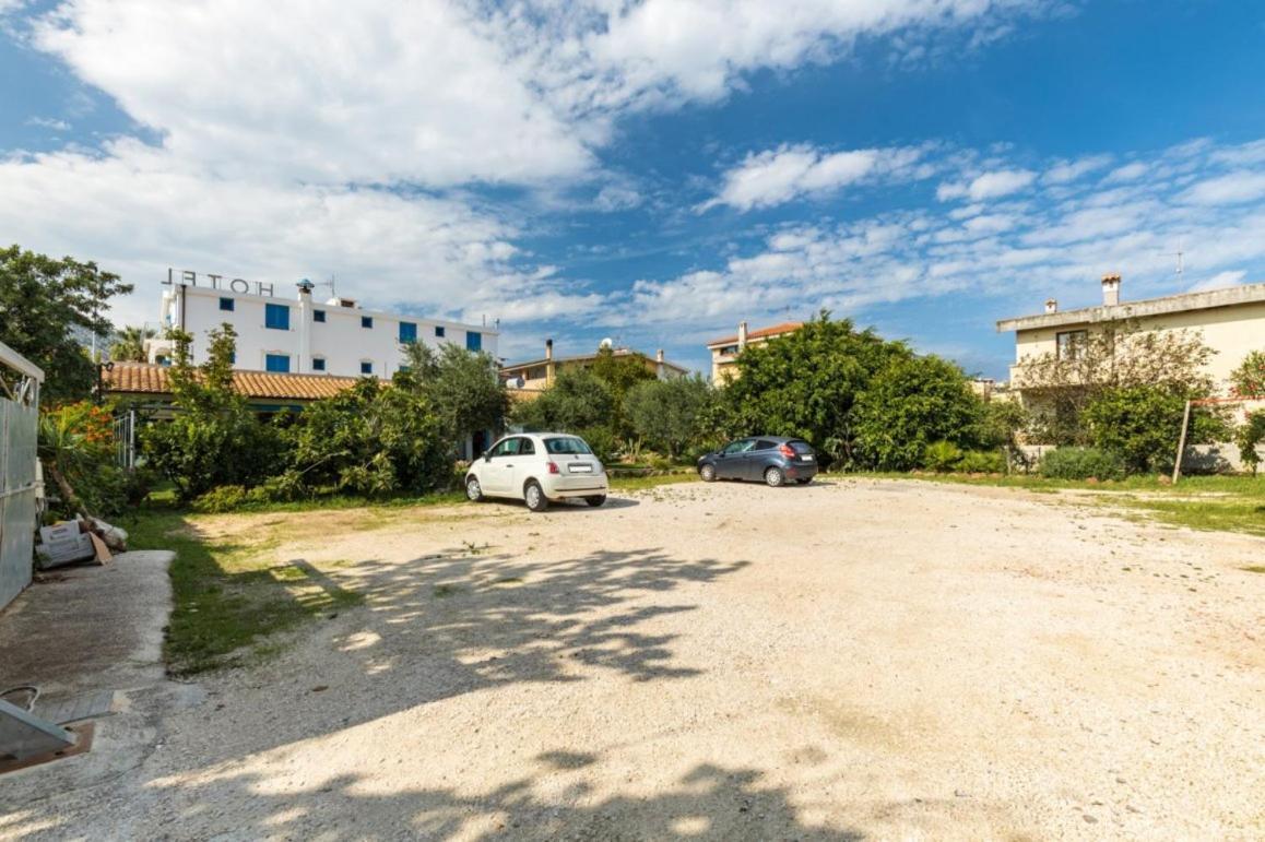 Hotel S'Ortale Con Parcheggio Interno E Ristorante All'Aperto Орозеи Экстерьер фото