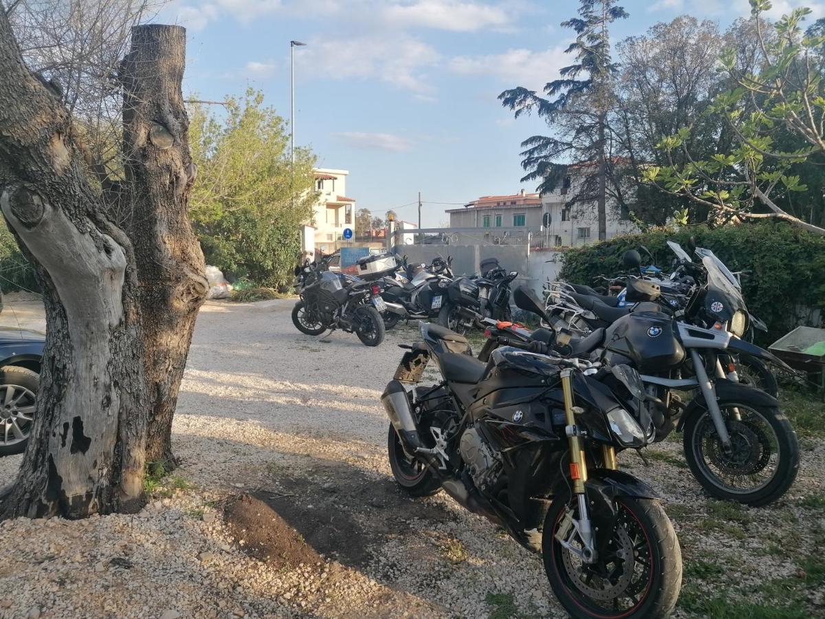 Hotel S'Ortale Con Parcheggio Interno E Ristorante All'Aperto Орозеи Экстерьер фото