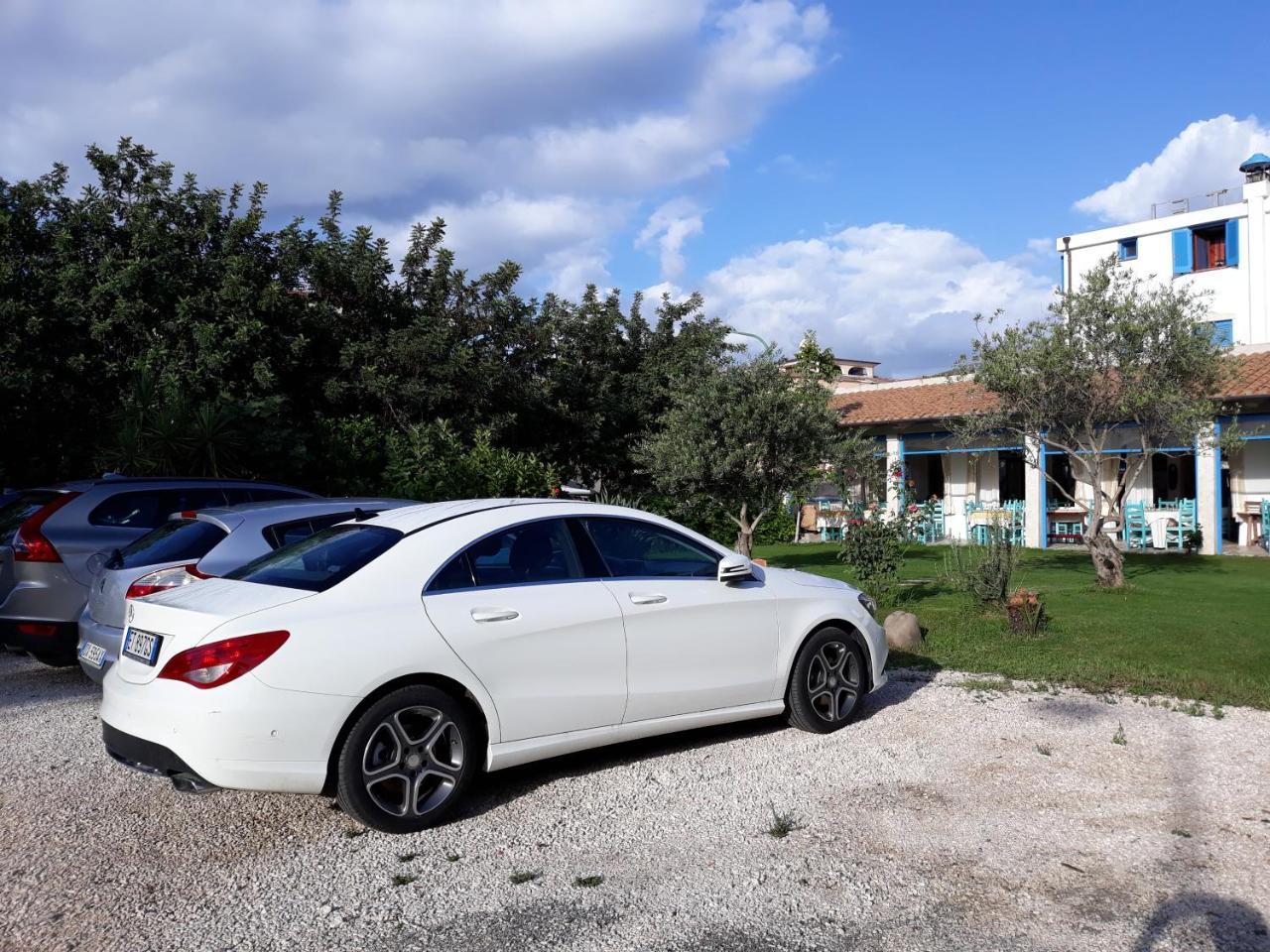 Hotel S'Ortale Con Parcheggio Interno E Ristorante All'Aperto Орозеи Экстерьер фото