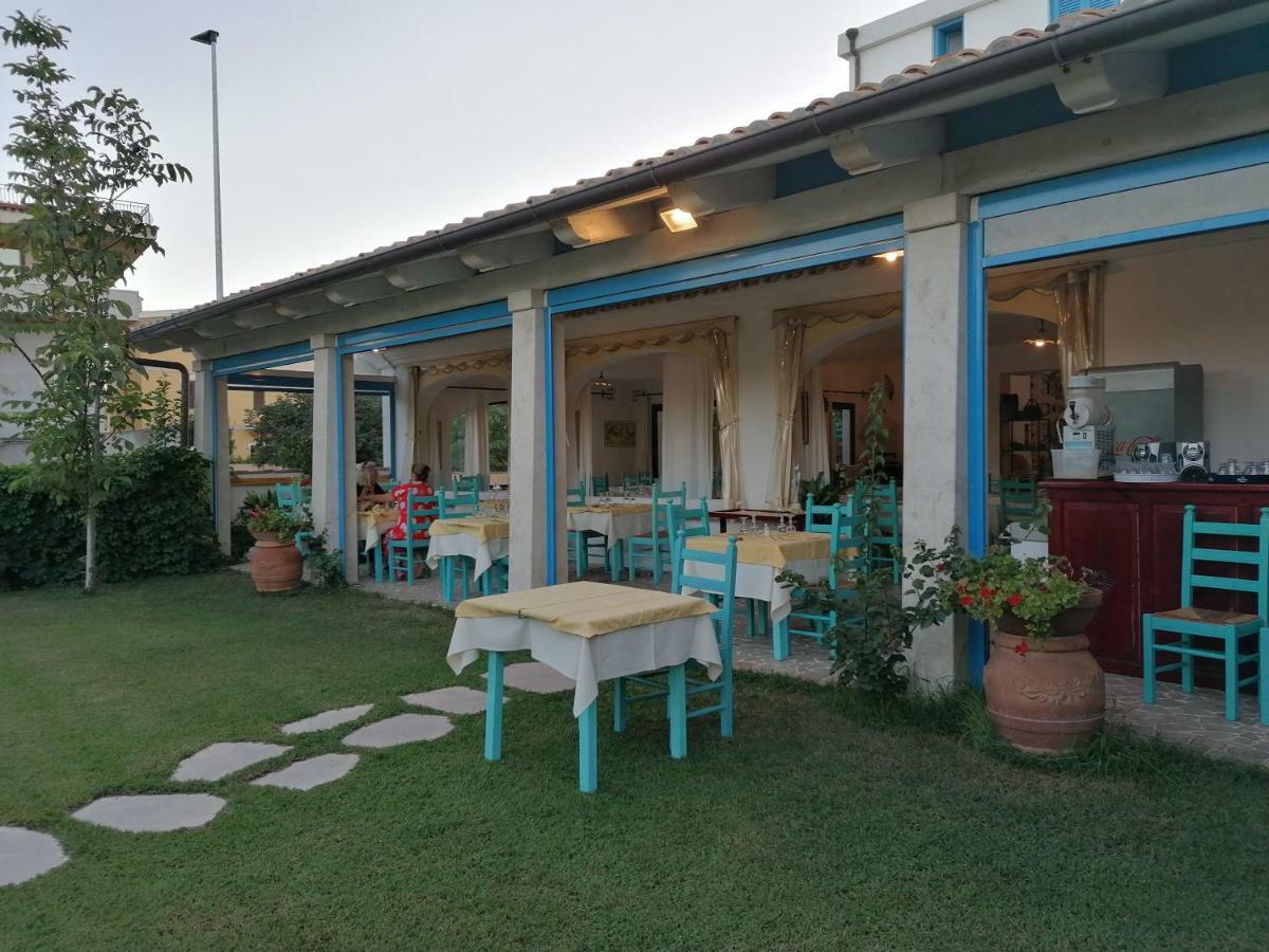 Hotel S'Ortale Con Parcheggio Interno E Ristorante All'Aperto Орозеи Экстерьер фото